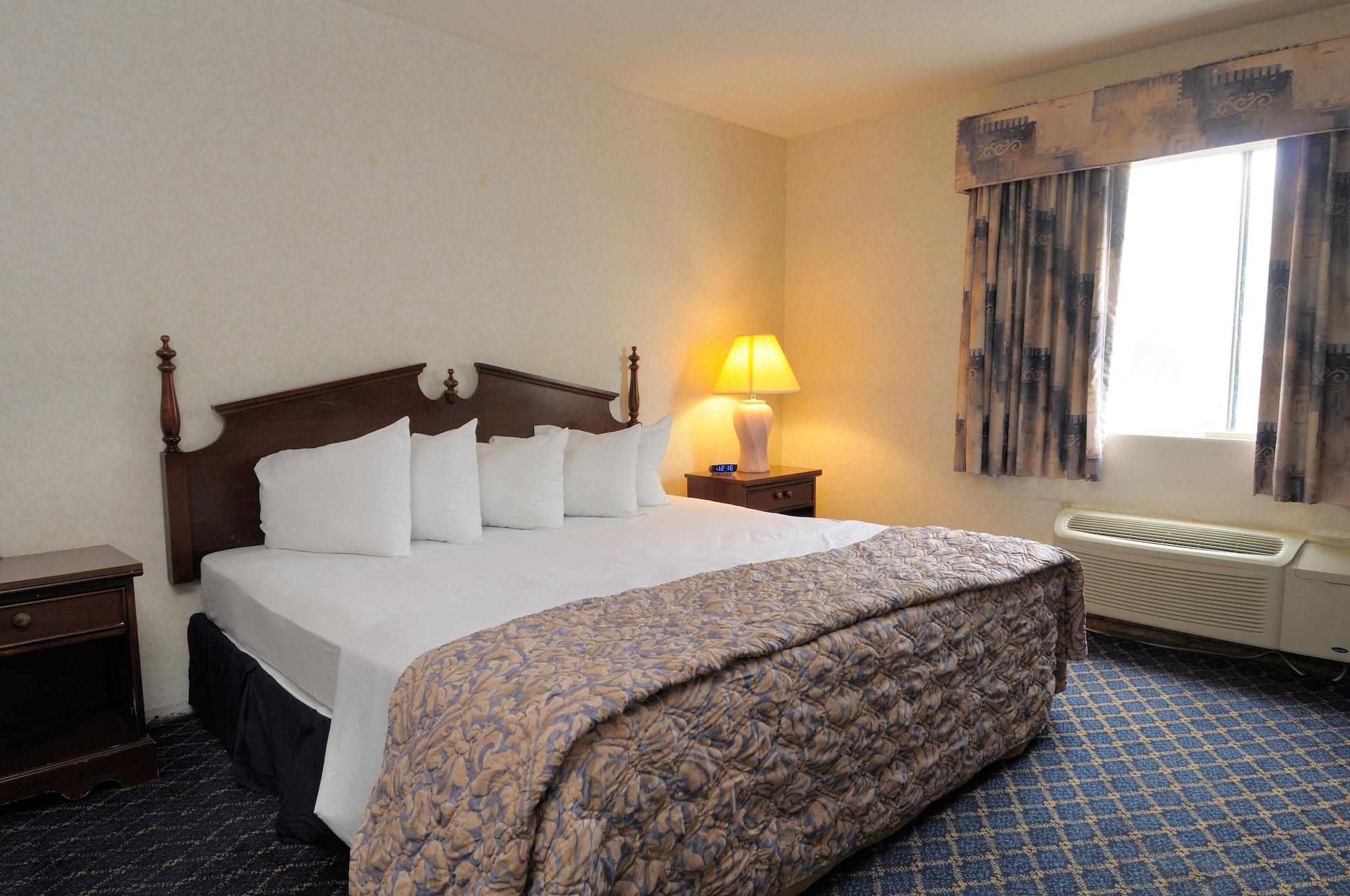Regency Inn & Suites Вэст спрингфильд Экстерьер фото